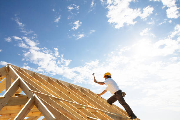 Fast & Reliable Emergency Roof Repairs in Three Oaks, FL